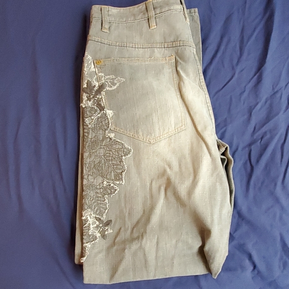 Jeans - Picture 3 of 3